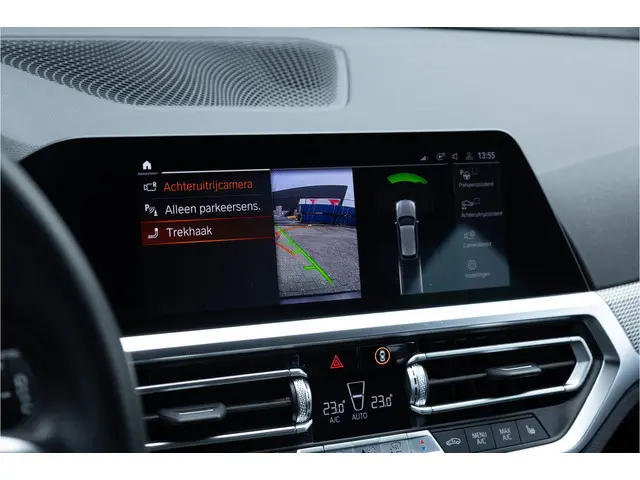 BMW 3 Serie Touring 320i M Sport High Ex 2021 Benzine 67