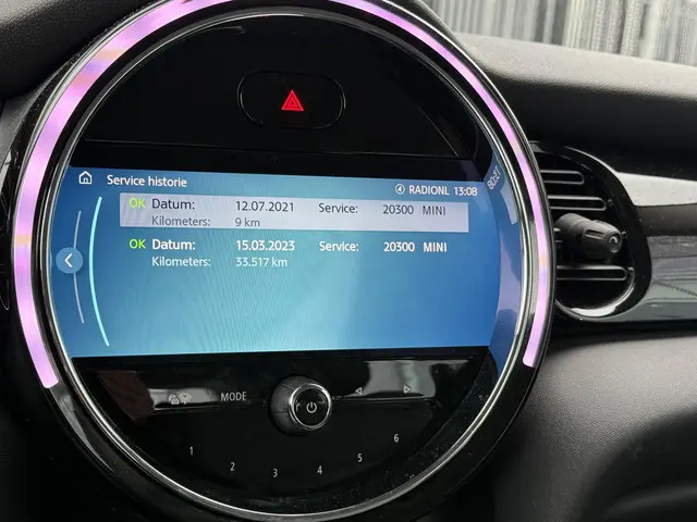 MINI Cooper One 1.5 Business Edition 2021 Benzine 26