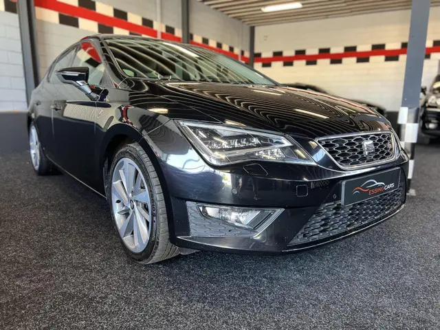 SEAT Leon 1.4 EcoTSI FR Apple CarPlay PANO 2016 Benzine 3