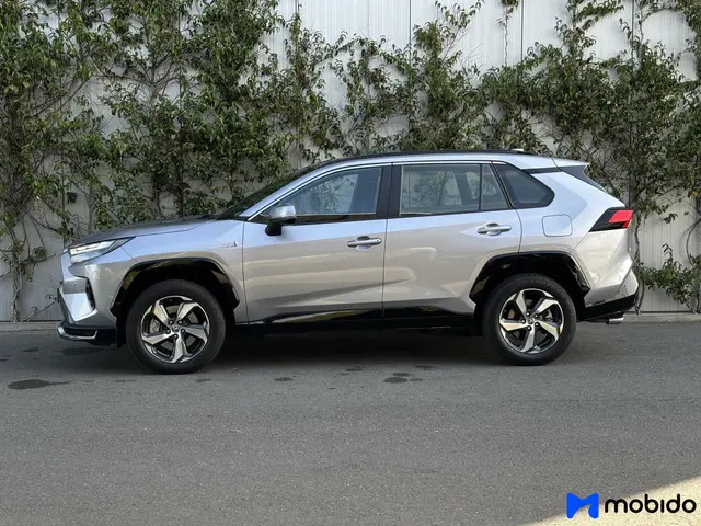 Toyota RAV4 2