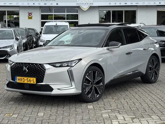 DS DS 4 E-Tense La Première 2022 Hybride Benzine 3