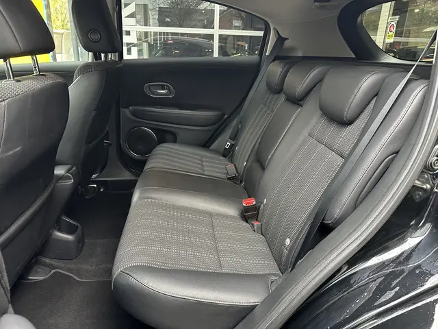 Honda HR-V 1.5 i-VTEC Executive 2016 Benzine 12