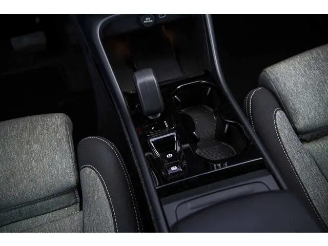 Volvo XC40 2.0 B4 Plus Dark 2025 Benzine 14