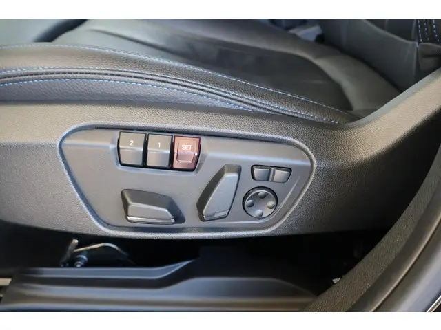 BMW X2 xDrive25e 2023 Hybride Benzine 12