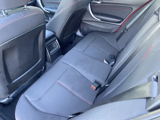 BMW 1 Serie 118i High Executive M-PAKKET 2012 Benzine 25