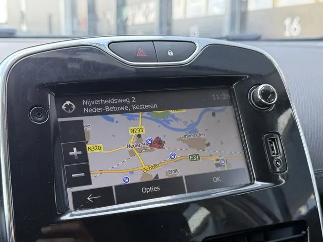Renault Clio 1.5 DCI AUTOMAAT !!! 2014 Diesel 6