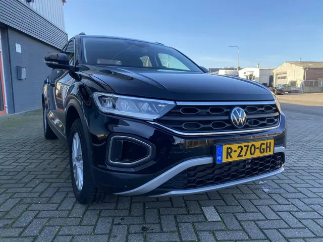 Volkswagen T-Roc 1.5 TSI R-Line Business+ 2022 Benzine 14