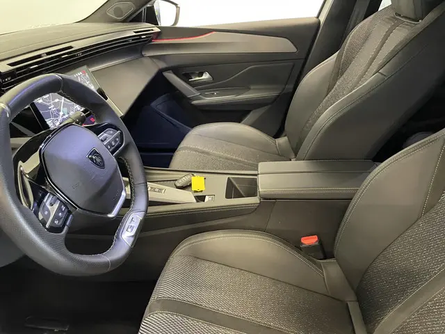 Peugeot 308 1.2 PureTech GT 2024 Benzine 11