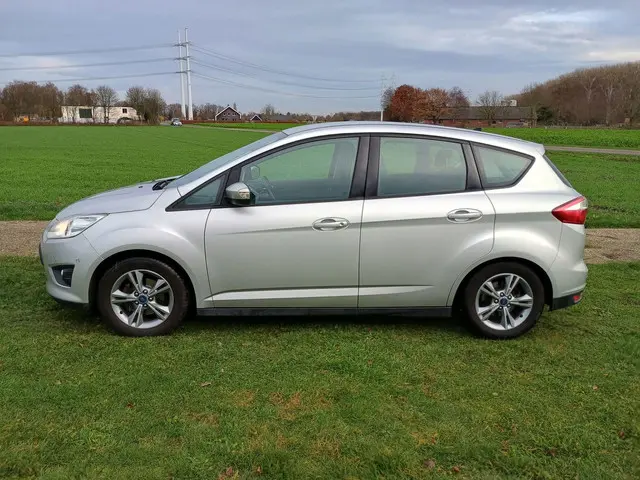 Ford C-MAX 1.0 Edition Plus 2015 Benzine 4