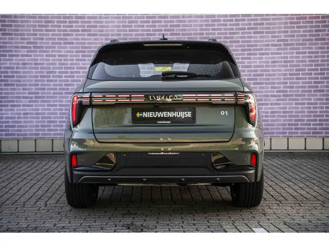 Lynk & Co 01 1.5 Core 2026 Hybride Benzine 8
