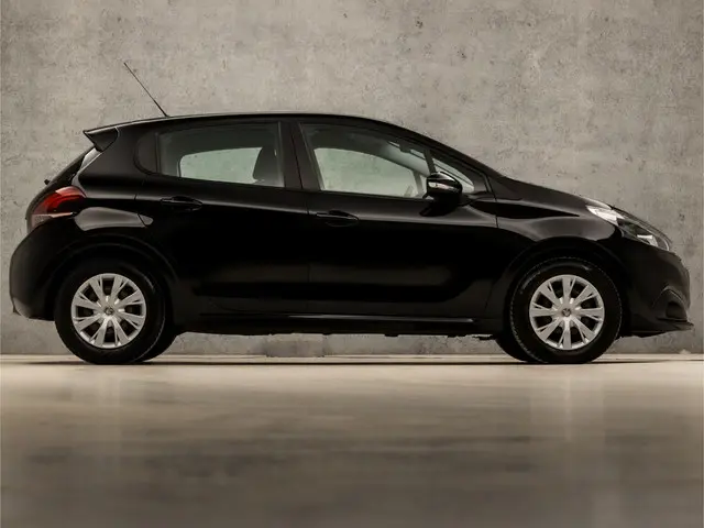 Peugeot 208 1.2 PureTech Sport 2017 Benzine 4