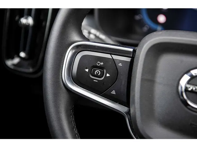 Volvo XC40 2.0 B4 Plus Dark 2024 Benzine 26