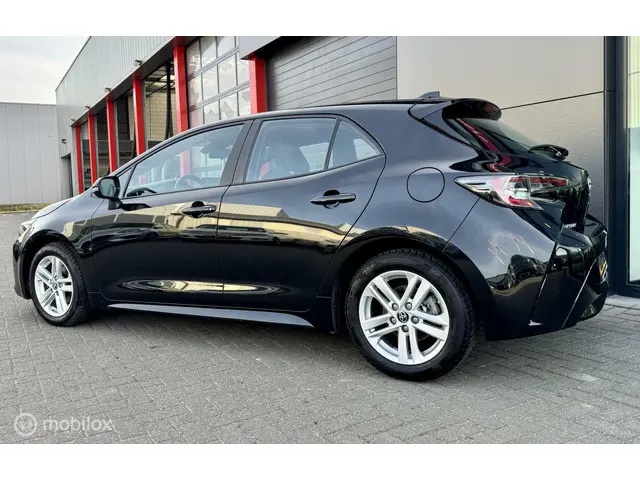 Toyota Corolla 2