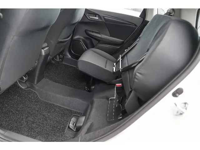 Honda Jazz 1.3i VTEC TREND 2019 Benzine 32