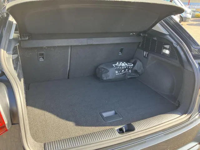 Audi Q2 30 TFSI/110PK Advanced edition 2022 Benzine 18