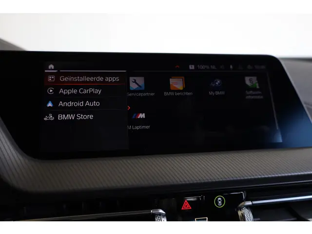 BMW 1 Serie 5-deurs 120i 2021 Benzine 13