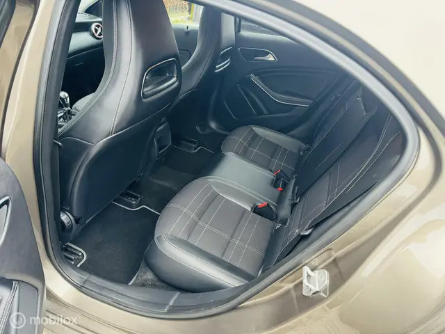 Mercedes-Benz A-Klasse 200 Ambition 2013 Benzine 12