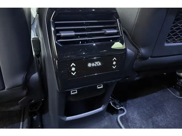 Peugeot 5008 1.2 Hybrid 145 GT 2025 Hybride Benzine 29