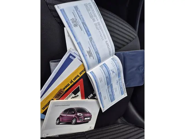 Peugeot 107 1.0 Active AIRCO AUTOMAAT NAP 2013 Benzine 12