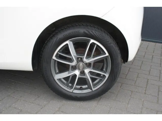 Ford Ka 1.2 Limited start/stop 2014 Benzine 6