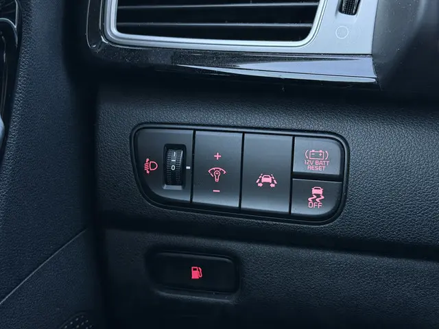 Kia Niro 1.6 GDi Hybrid DynamicLine 2018 Hybride Benzine 8