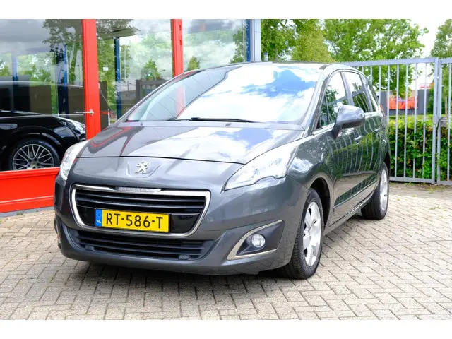 Peugeot 5008 1.6 HDi Blue Lease 2014 Diesel 20