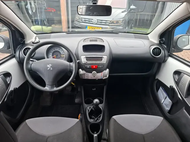 Peugeot 107 1.0 Airco Rijklaar 2012 Benzine 15