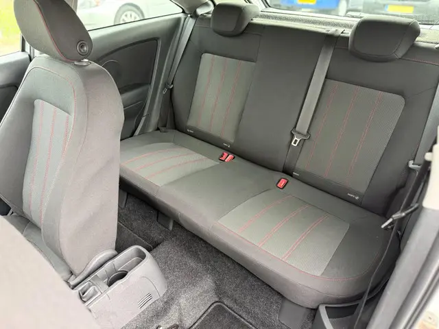 Opel Corsa 1.4-16V |Airco| Sportstoelen| 2012 Benzine 11