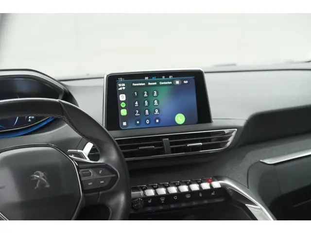 Peugeot 3008 PureTech 130 EAT8 Crossway 2020 Benzine 62