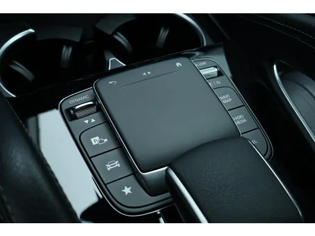 Mercedes-Benz GLE 350 e 4MATIC 2022 Hybride Benzine 37