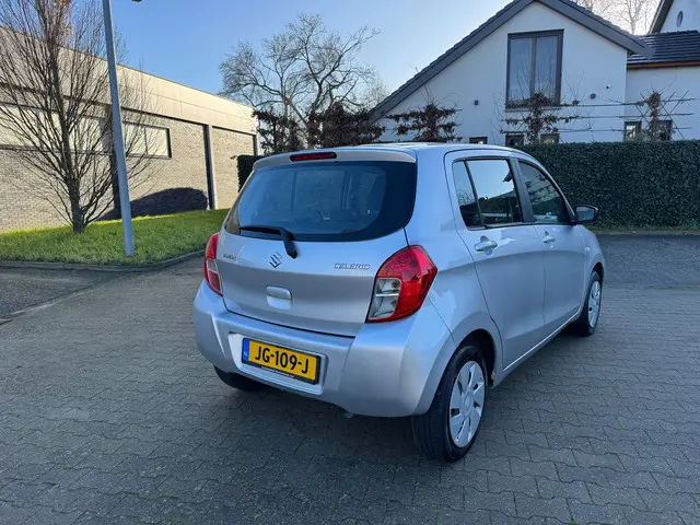 Suzuki Celerio 1.0 Comfort. AUTOMAAT 2016 Benzine 16