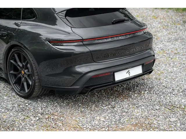 Porsche Taycan Sport Turismo GTS 2023 Elektrisch 31