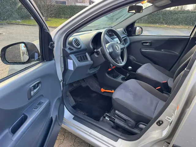 Suzuki Alto 2