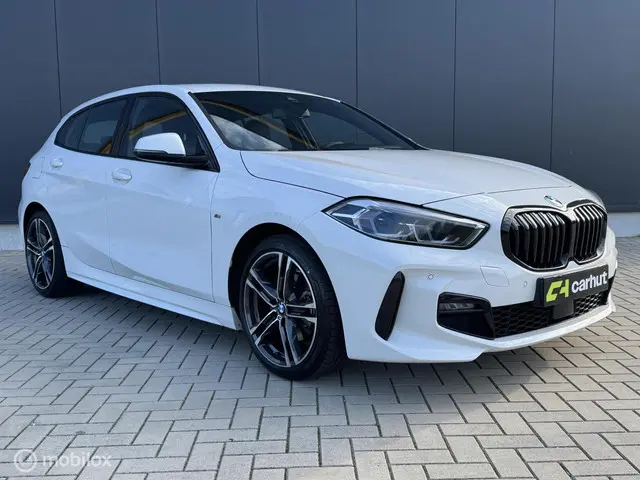 BMW 1 Serie 118i M sport High exce. 2021 Benzine 10