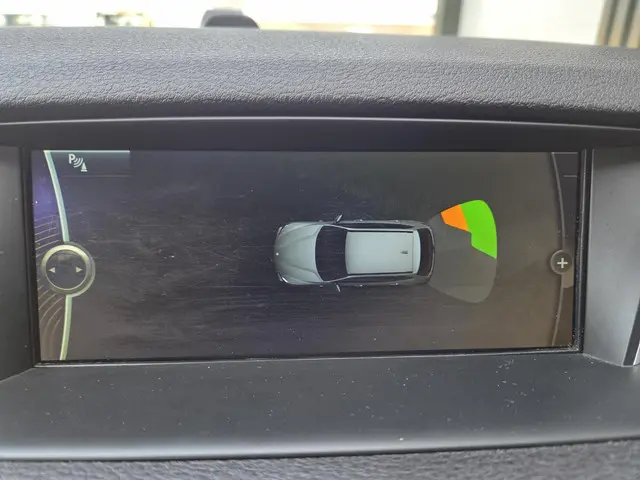 BMW X1 SDrive20i Chrome Line LEDER 2014 Benzine 23