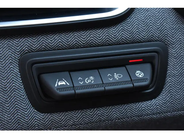 Renault Clio TCe 90 GPF techno 2024 Benzine 15