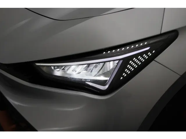 CUPRA Born Adrenaline One 62 kWh 2022 Elektrisch 25