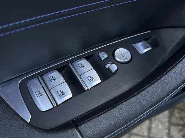 BMW X3 xDrive30e 2023 Hybride Benzine 33