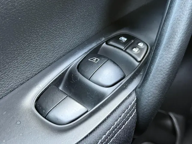 Nissan QASHQAI 1.2 Business Edition 2016 Benzine 12