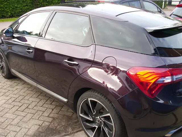 Citroën DS5 1.6 THP Sport Chic 2014 Benzine 12