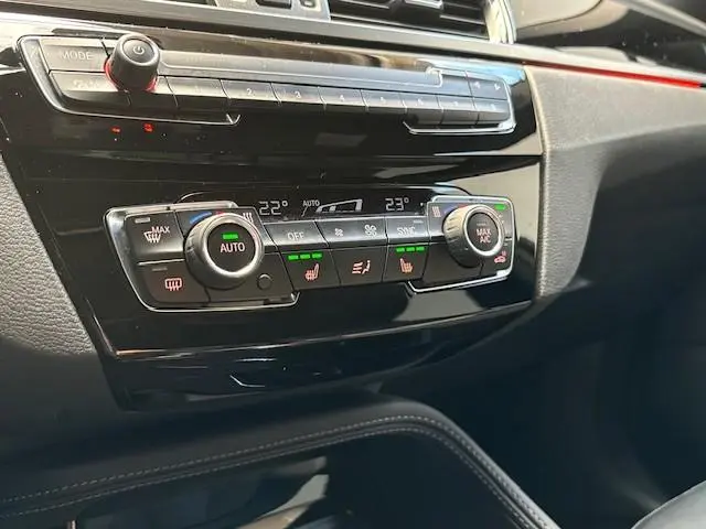 BMW X1 sDrive20i Orange Edition II 2018 Benzine 19