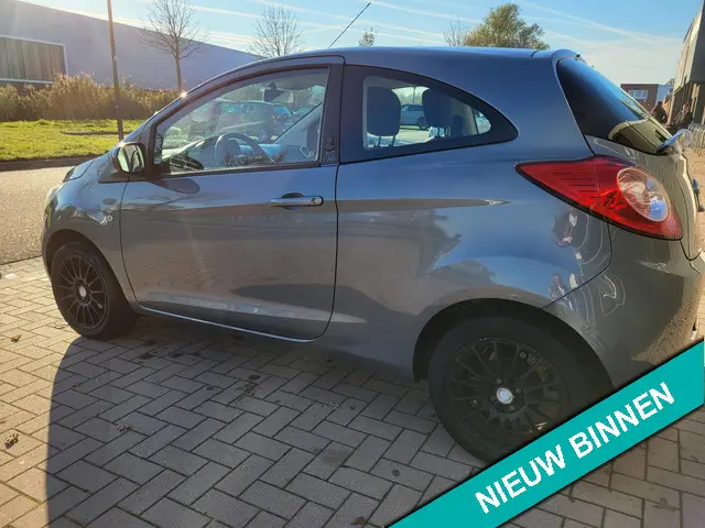 Ford Ka 1.2 Champions Edition start/stop 2012 Benzine 4