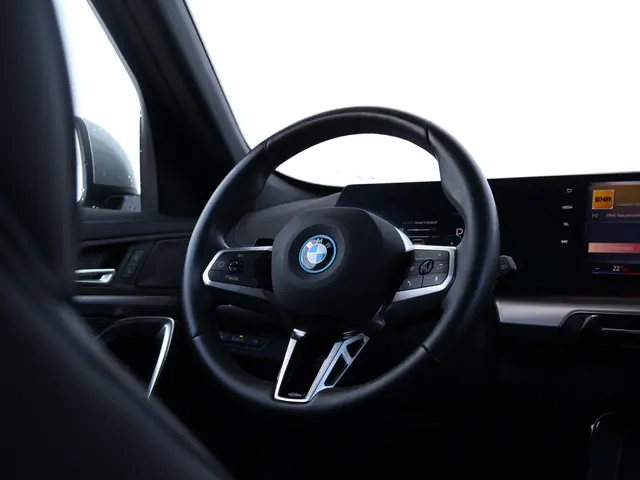 BMW X1 xDrive25e 2025 Hybride Benzine 13