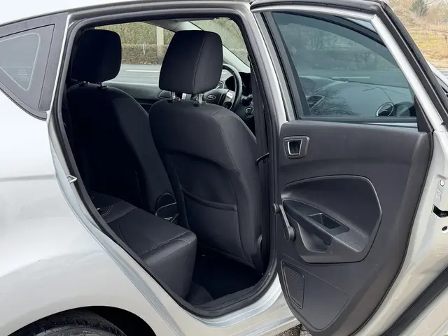 Ford Fiesta 1.0 Style 2015 Benzine 23