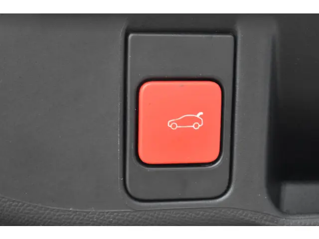 DS DS 4 PureTech 130 EAT8 Bastille 2024 Benzine 22