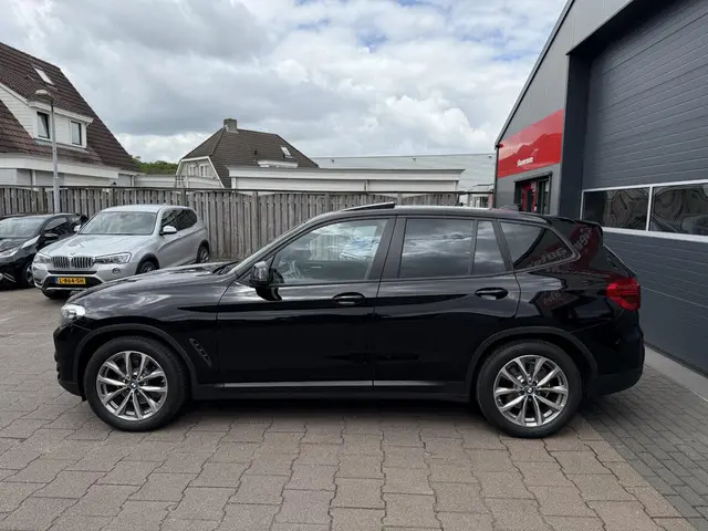 BMW X3 xDrive20i High Executive Edition 2019 Benzine 4