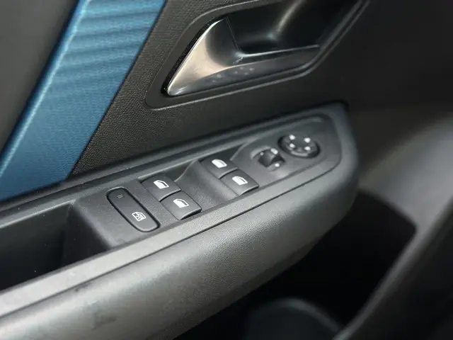 Citroën ë-C4 Live 50 kWh 2022 Elektrisch 25