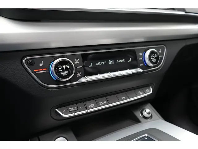 Audi Q5 55 TFSI e S Edition 2020 Hybride Benzine 26