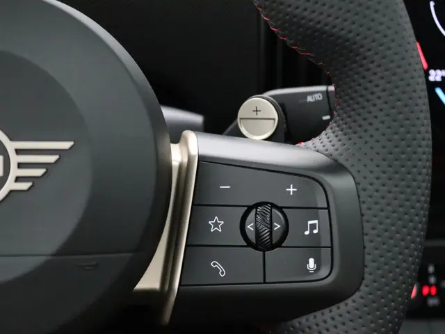 MINI 3-Deurs Cooper S 2024 Benzine 24