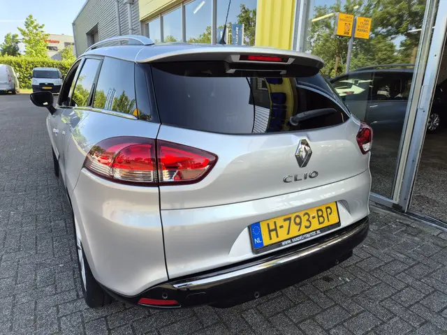 Renault Clio Estate 0.9 TCe Limited 2020 Benzine 5